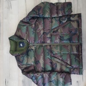 Mens Nike Allied 550 down camo jacket size XL